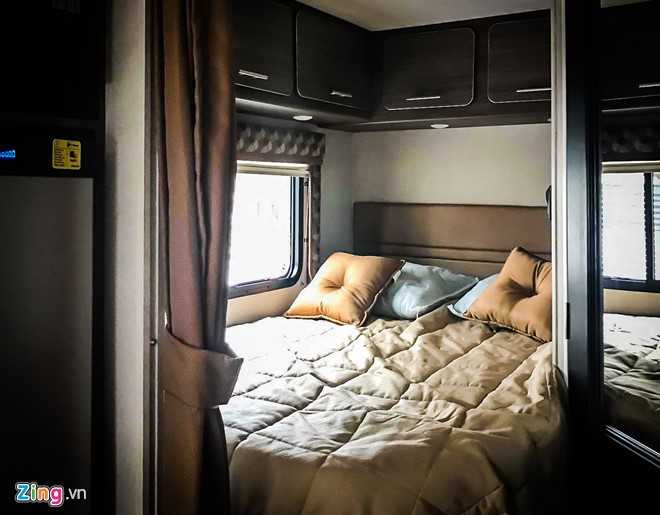 Chi tiet nha di dong Mercedes-Benz hang doc tai Viet Nam hinh anh 10