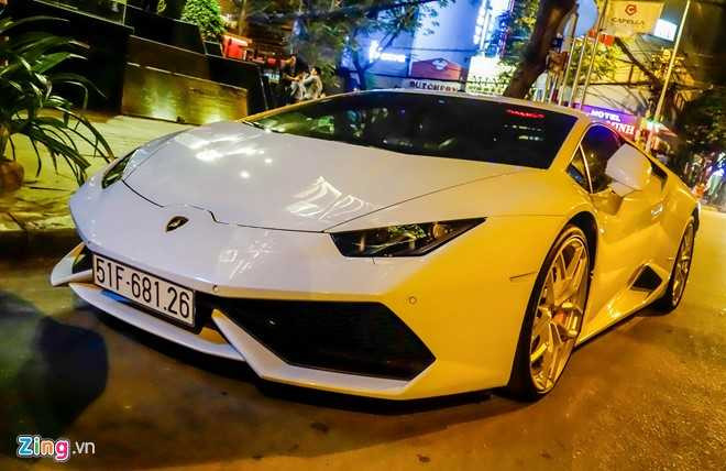 Minh Nhua hoi ngo cac dai gia Sai Gon sau khi xe ra bien so hinh anh 10