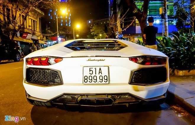 Minh Nhua hoi ngo cac dai gia Sai Gon sau khi xe ra bien so hinh anh 6