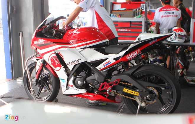 Can canh dan xe dua 250 phan khoi cua Honda o Thai Lan hinh anh 4