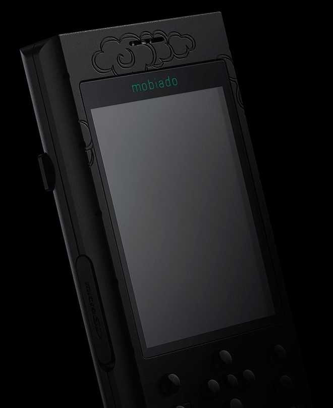 Mobiado ra dien thoai hang sang phien ban rong gia 70 trieu hinh anh 3