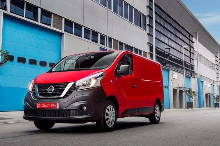 nissan-nv300-the-he-moi-gia-ban-604-trieu-co-gi-hot-hinh-2