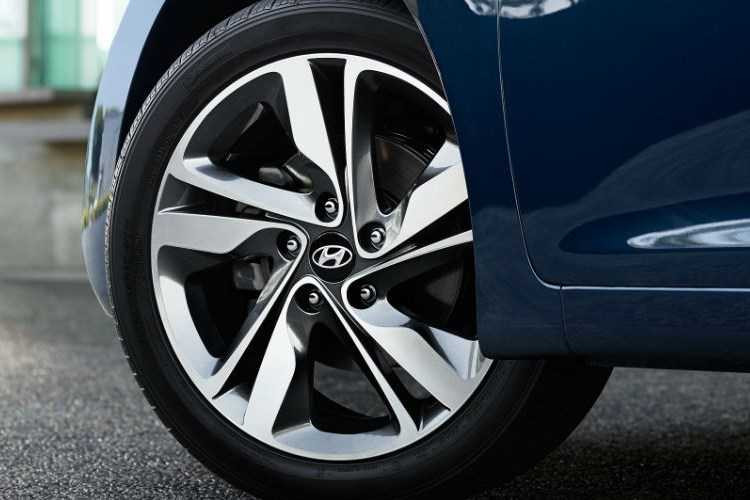 hyundai-elantra-value-edition-2017-chot-gia-465-trieu-hinh-5