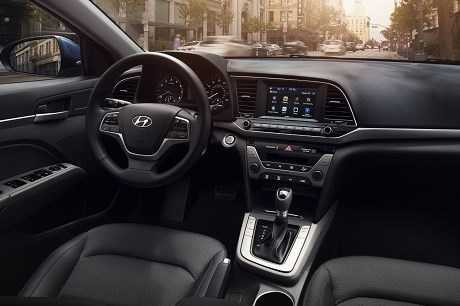 hyundai-elantra-value-edition-2017-chot-gia-465-trieu-hinh-6