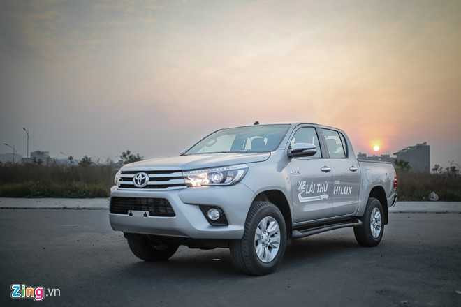 Anh Toyota Hilux 2.8G 2016 gia 870 trieu dong hinh anh 2