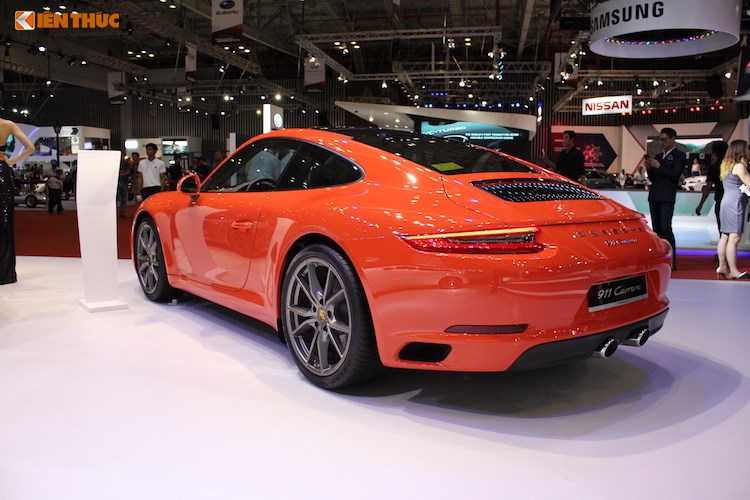 can-canh-sieu-xe-porsche-911-carrera-gia-649-ty-hinh-10