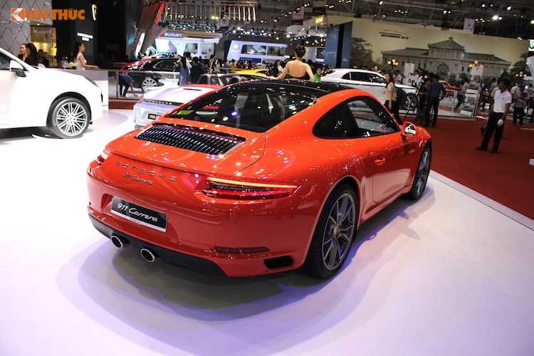can-canh-sieu-xe-porsche-911-carrera-gia-649-ty-hinh-3