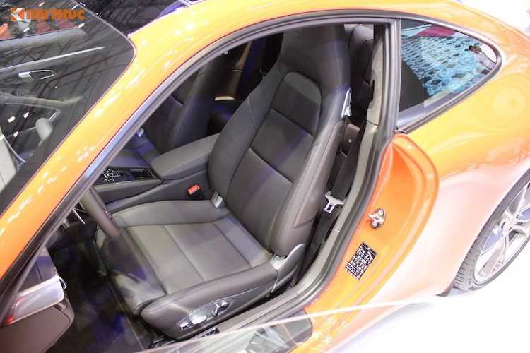 can-canh-sieu-xe-porsche-911-carrera-gia-649-ty-hinh-6
