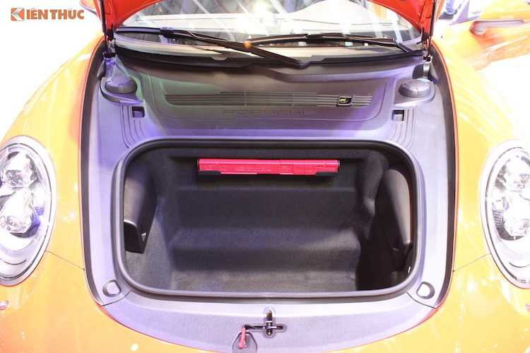 can-canh-sieu-xe-porsche-911-carrera-gia-649-ty-hinh-7