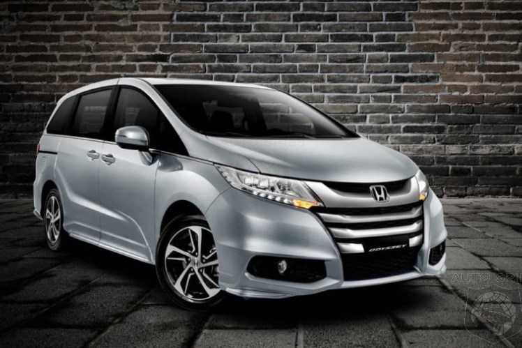 honda-odyssey-2017-chot-gia-hon-600-trieu-dong-hinh-2
