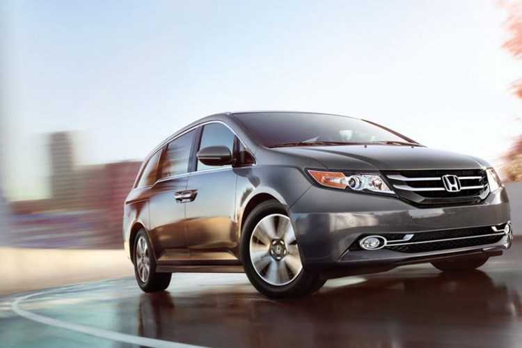 honda-odyssey-2017-chot-gia-hon-600-trieu-dong-hinh-3