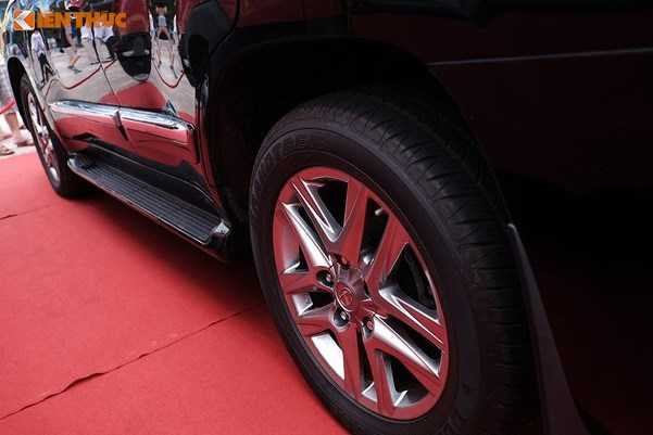 can-canh-lexus-lx570-boc-thep-cua-cong-an-viet-nam-hinh-8