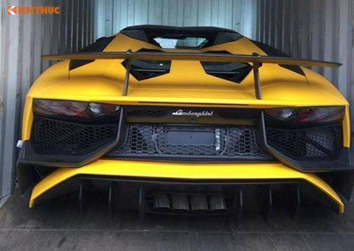 dap-thung-sieu-xe-lamborghini-aventador-khung-nhat-vn-hinh-2