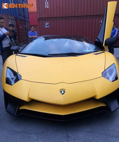 dap-thung-sieu-xe-lamborghini-aventador-khung-nhat-vn-hinh-4