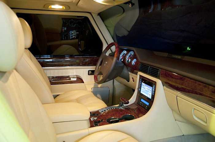 Xe sản xuất cho Tổng thống Putin có giá 1,2 triệu USD ảnh 4