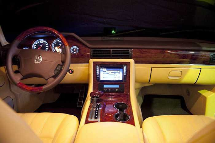 Xe sản xuất cho Tổng thống Putin có giá 1,2 triệu USD ảnh 5