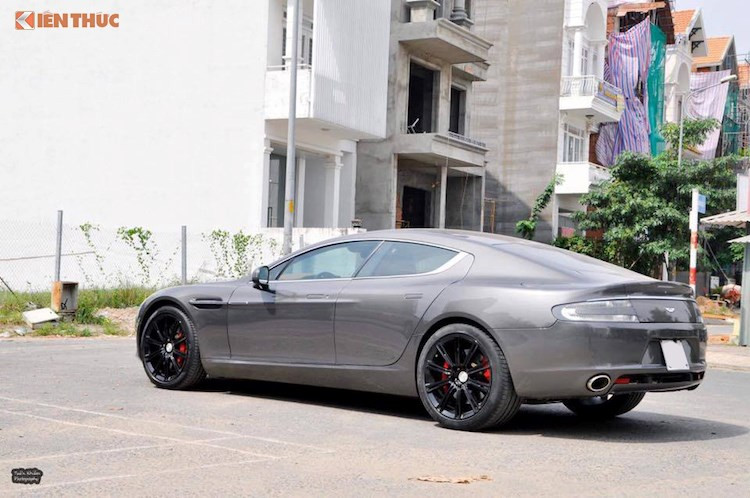 can-canh-hang-doc-aston-martin-rapide-hon-5-ty-tai-vn-hinh-4