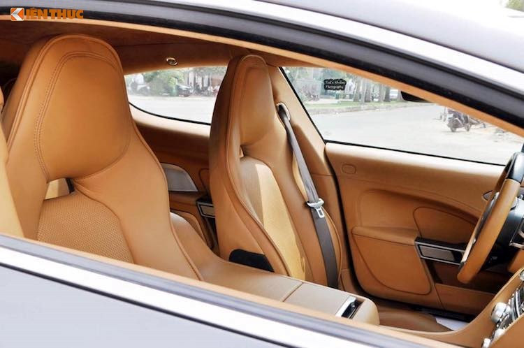 can-canh-hang-doc-aston-martin-rapide-hon-5-ty-tai-vn-hinh-5