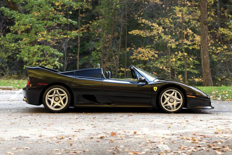 ferrari-f50-mau-den-kich-doc-gia-796-ty-hinh-2