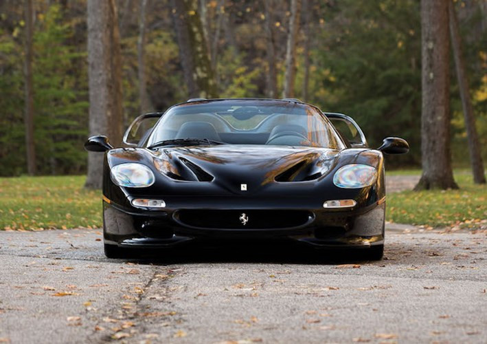 ferrari-f50-mau-den-kich-doc-gia-796-ty-hinh-4