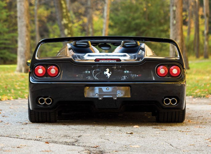 ferrari-f50-mau-den-kich-doc-gia-796-ty-hinh-5