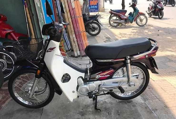 Can canh Honda Dream Viet chay 1500km gia ca tram trieu