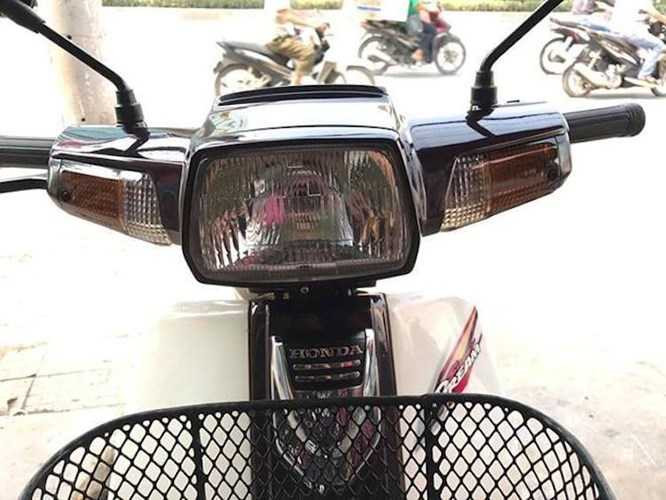Can canh Honda Dream Viet chay 1500km gia ca tram trieu-Hinh-2