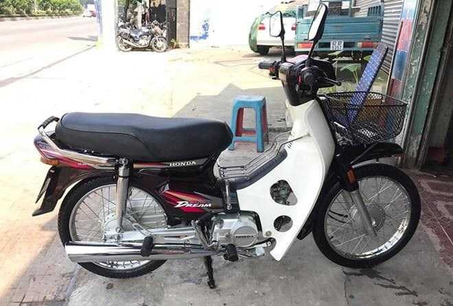 Can canh Honda Dream Viet chay 1500km gia ca tram trieu-Hinh-9