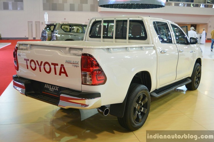 toyota-ra-mat-hilux-the-thao-trd-chot-gia-508-trieu-hinh-4