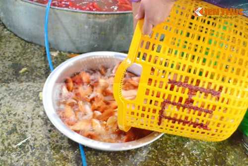 Cho ca lon nhat Ha Noi tap nap truoc ngay cung ong Cong ong Tao-Hinh-4