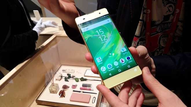 Loat smartphone gia duoi 5 trieu dang mua dip Tet hinh anh 6