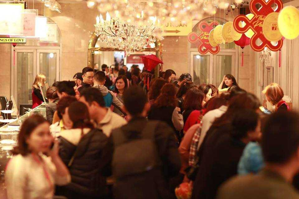 mua-vang-ngay-than-tai