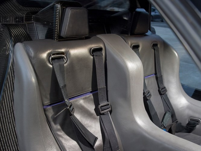 chiem-nguong-sieu-xe-hang-doc-jaguar-xjr15-gia-112-ty-hinh-4