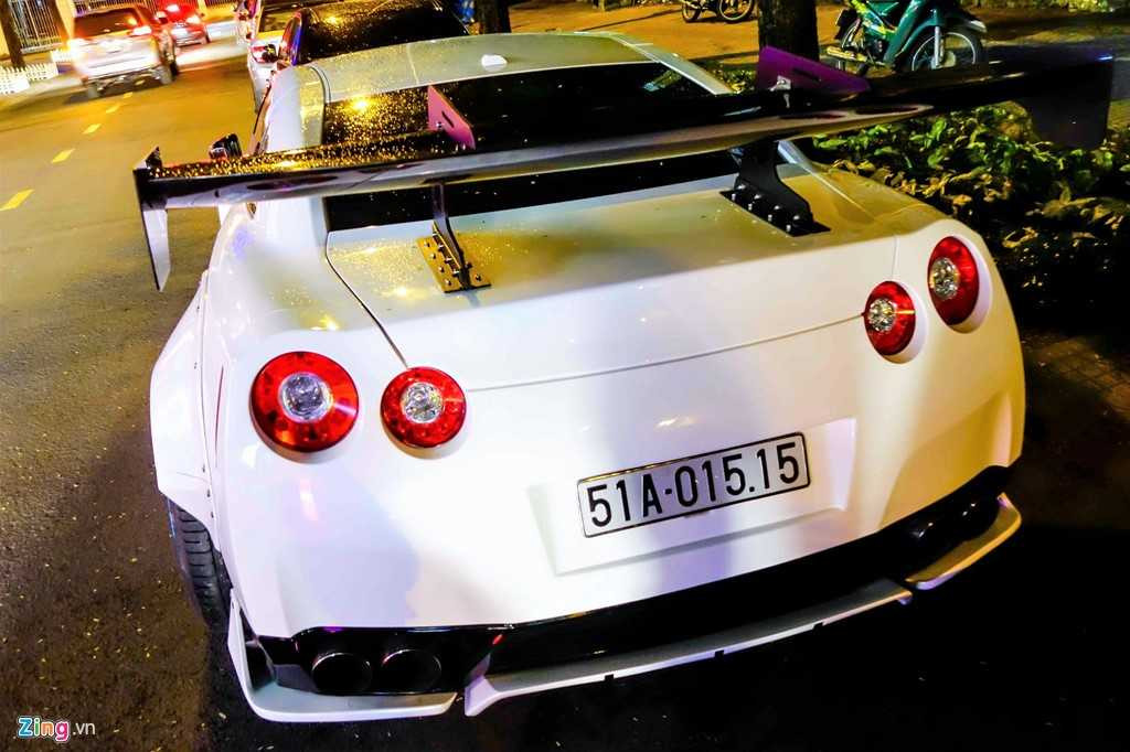 Xe the thao Nissan GT-R do than rong kieu Nhat tai Sai Gon hinh anh 3