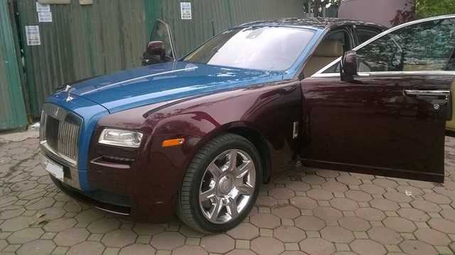 xe-sang-rolls-royce-ghost-chuc-ty-doi-mau-o-ha-noi-hinh-2