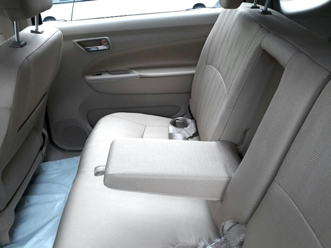 mpv-7-cho-suzuki-ertiga-diesel-hybrid-sieu-re-gia-373-trieu-hinh-6