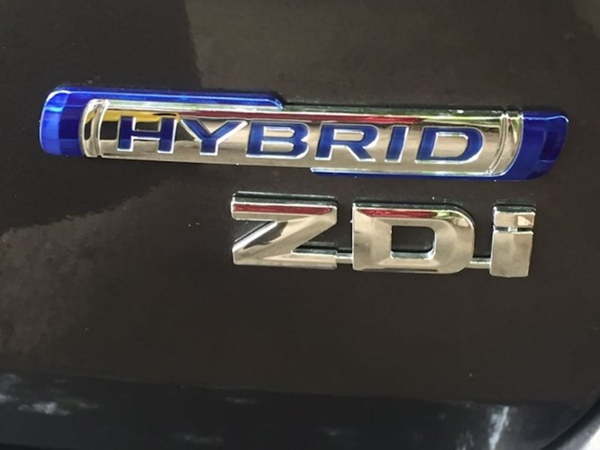 mpv-7-cho-suzuki-ertiga-diesel-hybrid-sieu-re-gia-373-trieu-hinh-8