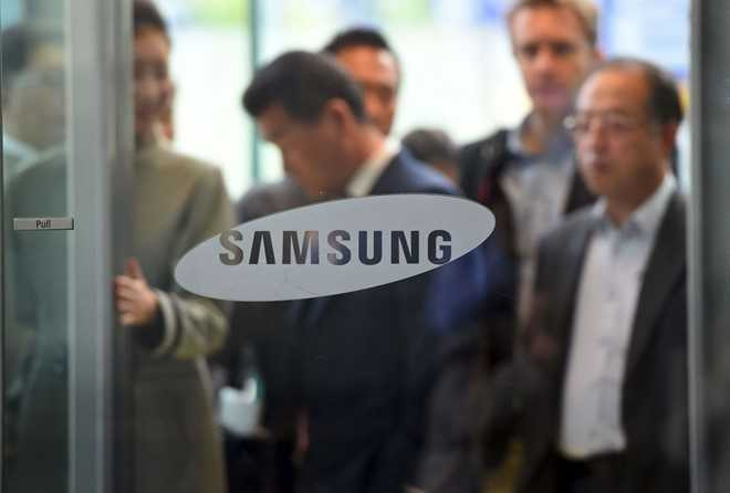 Chuoi ngay u am cua Samsung: Dien thoai no, Thai tu bi bat hinh anh 2