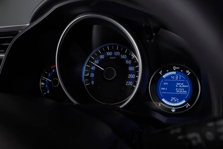 honda-wr-v-chot-gia-chi-tu-270-trieu-hinh-10