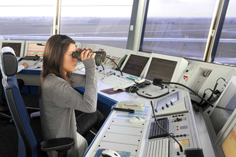 dai-kiem-soat-khong-luu