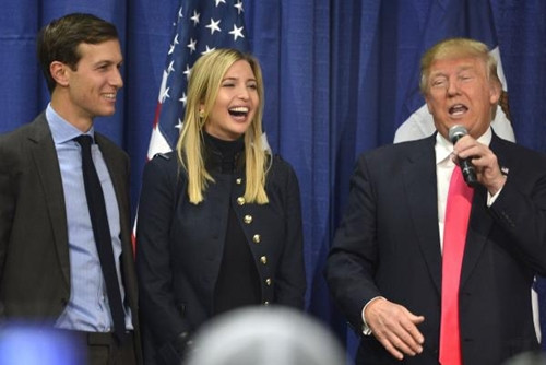 Jared Kushner, Ivanka Trump và Donald Trump. Ảnh: Reuters