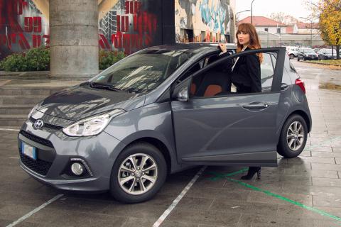 Xe An Do duoi 100 trieu: Lam gi co xe gia re?