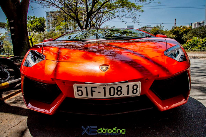 Ngắm siêu bò Aventador LP700-4 của đại gia ngành Y khoe sắc trên phố Sài Gòn ảnh 10