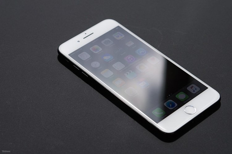 chiem-nguong-bo-anh-iphone-7-do-den-sieu-dep-hinh-10