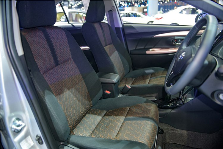 hang-nong-toyota-vios-2017-gia-tu-390-trieu-dong-hinh-6