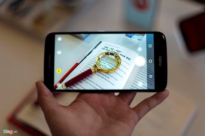 5 smartphone hap dan len ke thang 4 hinh anh 5