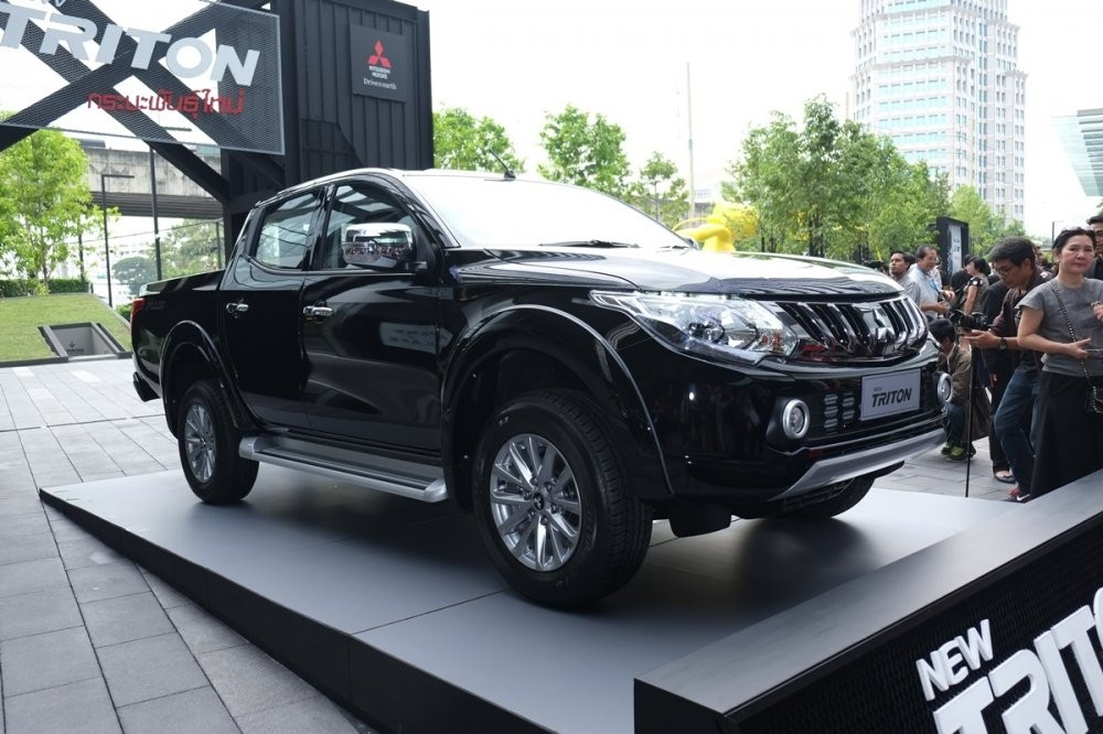 Mitsubishi Triton 2017 ra mắt tại Thái Lan