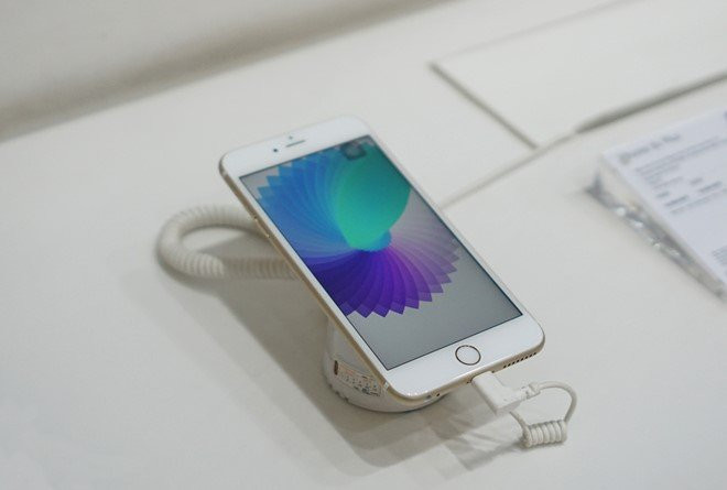 iPhone xach tay van ban tot sau hang loat thong tin bat loi hinh anh 1