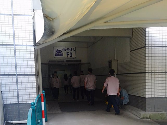 Cuoc song cua cong nhan iPhone qua loi ke sinh vien dai hoc New York hinh anh 1