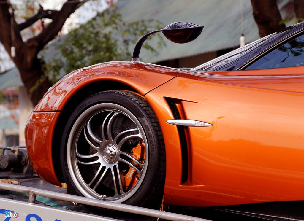 Chi tiet Pagani Huayra 80 ty cua Minh Nhua o Sai Gon hinh anh 16